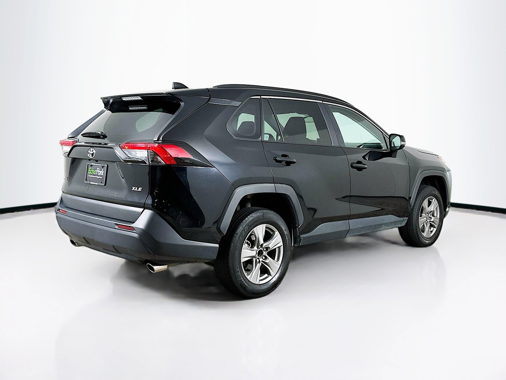 Used 2024 Toyota RAV4 XLE image 9