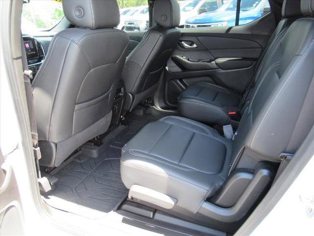 Used 2023 Chevrolet Traverse LT w/ Midnight/Sport Edition AWD/4WD image 31