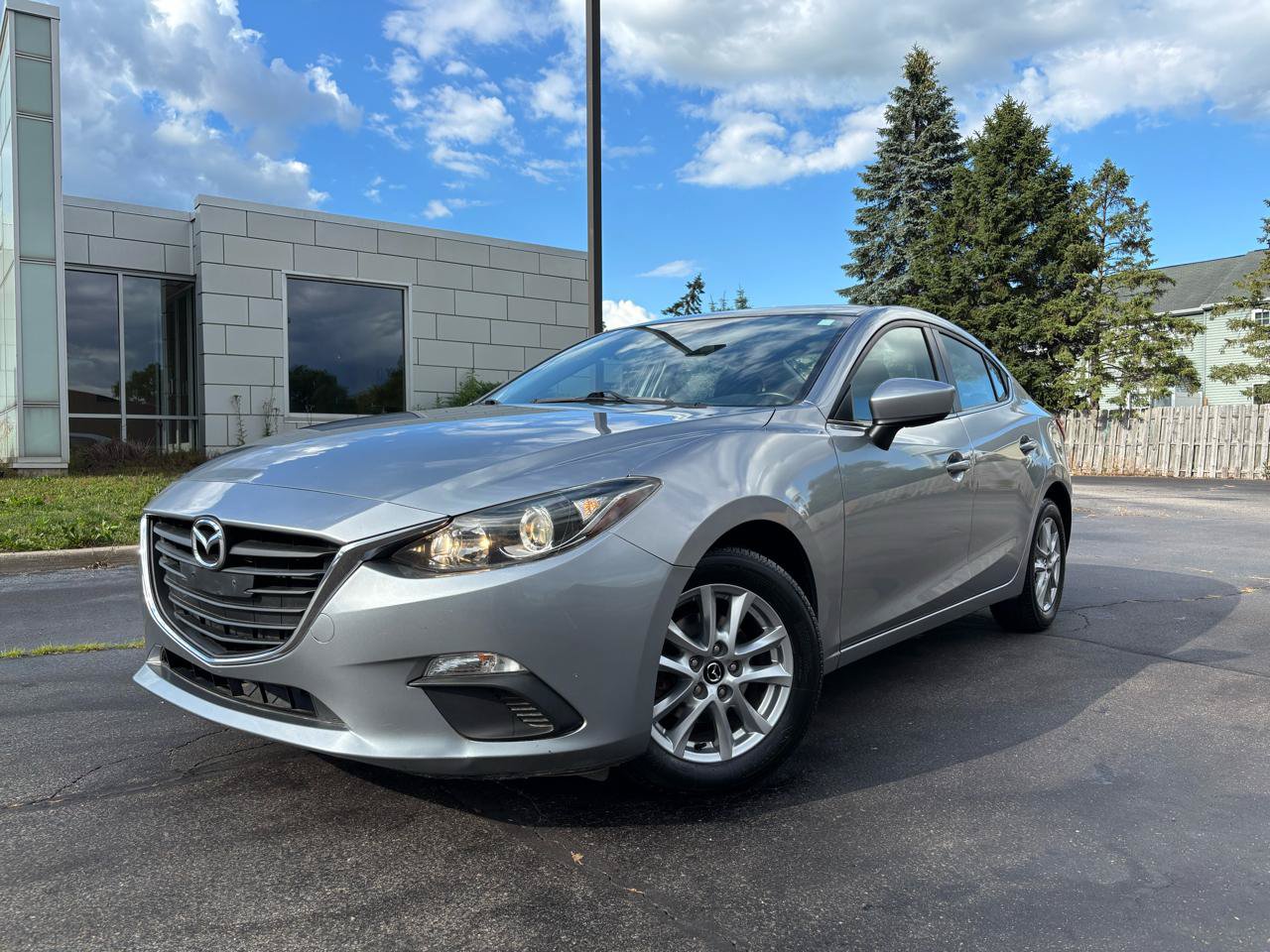 Used 2014 MAZDA MAZDA3 i Touring FWD image 3
