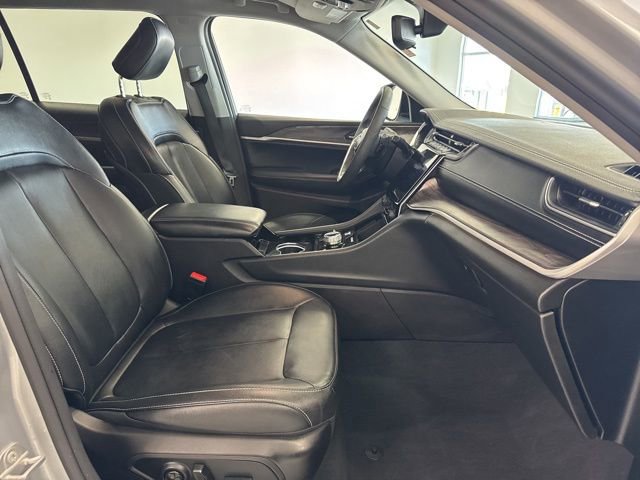 Used 2023 Jeep Grand Cherokee L Limited w/ Trailer Tow Group (B) AWD/4WD image 28