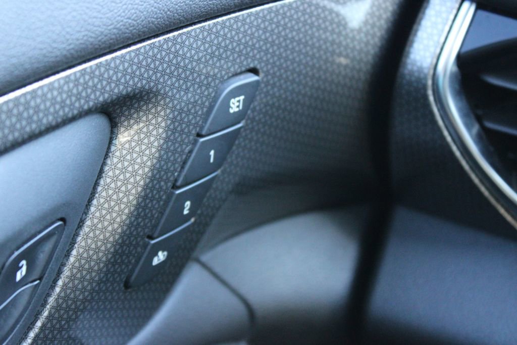 Used 2023 Chevrolet Traverse Premier image 26