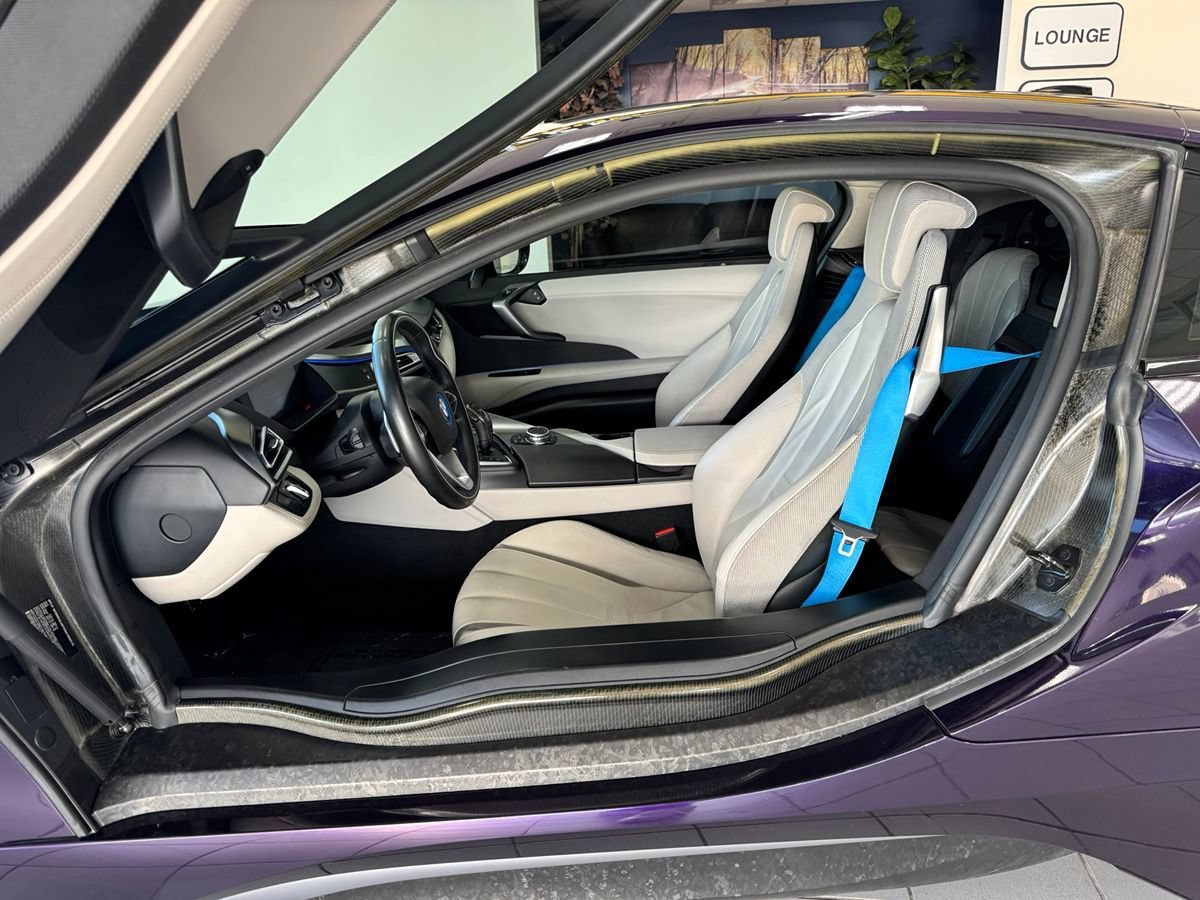 Used 2016 BMW i8 AWD/4WD image 13