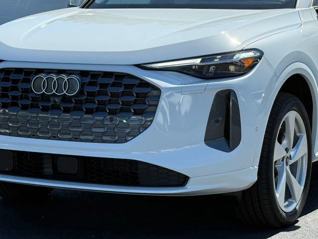 New 2026 Audi Q5 Premium Plus AWD/4WD image 2