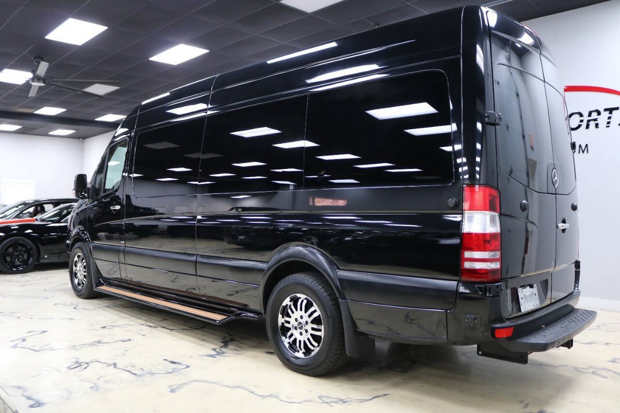 Used 2011 Mercedes-Benz Sprinter 2500 image 3