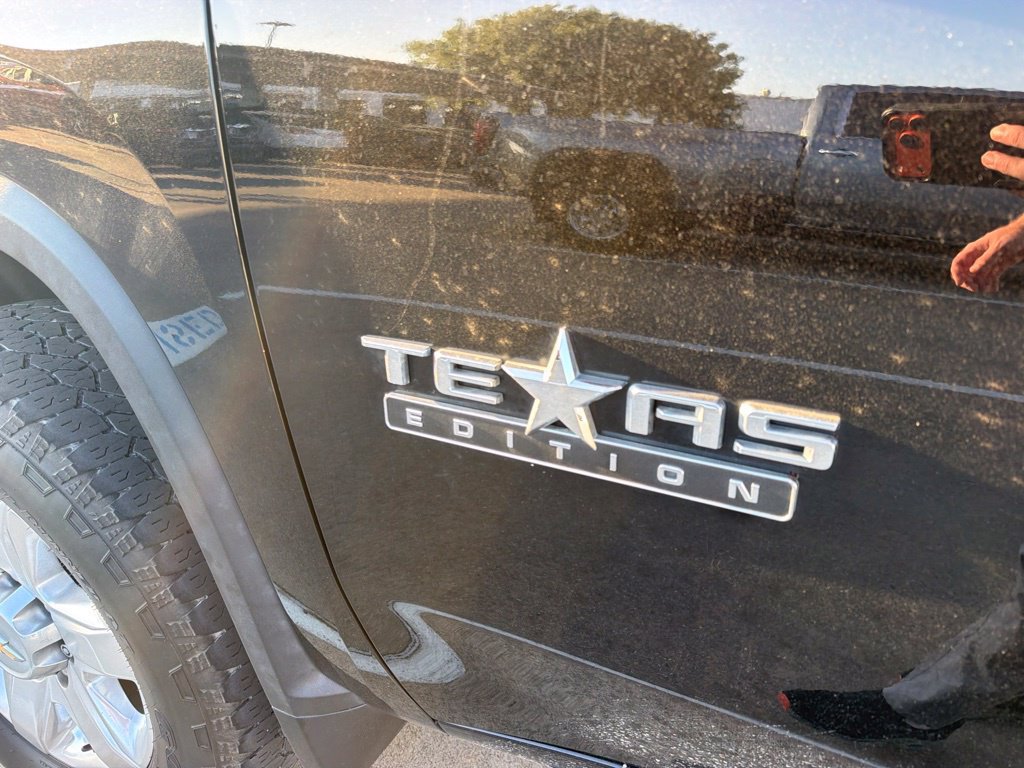 Used 2021 Chevrolet Silverado 2500 LTZ w/ LTZ Texas Edition AWD/4WD image 10