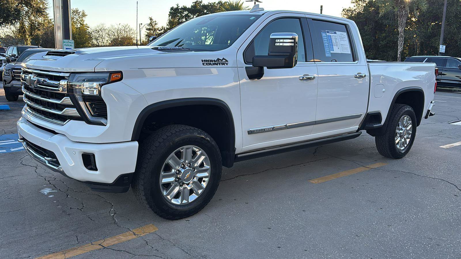 Used 2024 Chevrolet Silverado 2500 High Country w/ Technology Package image 3