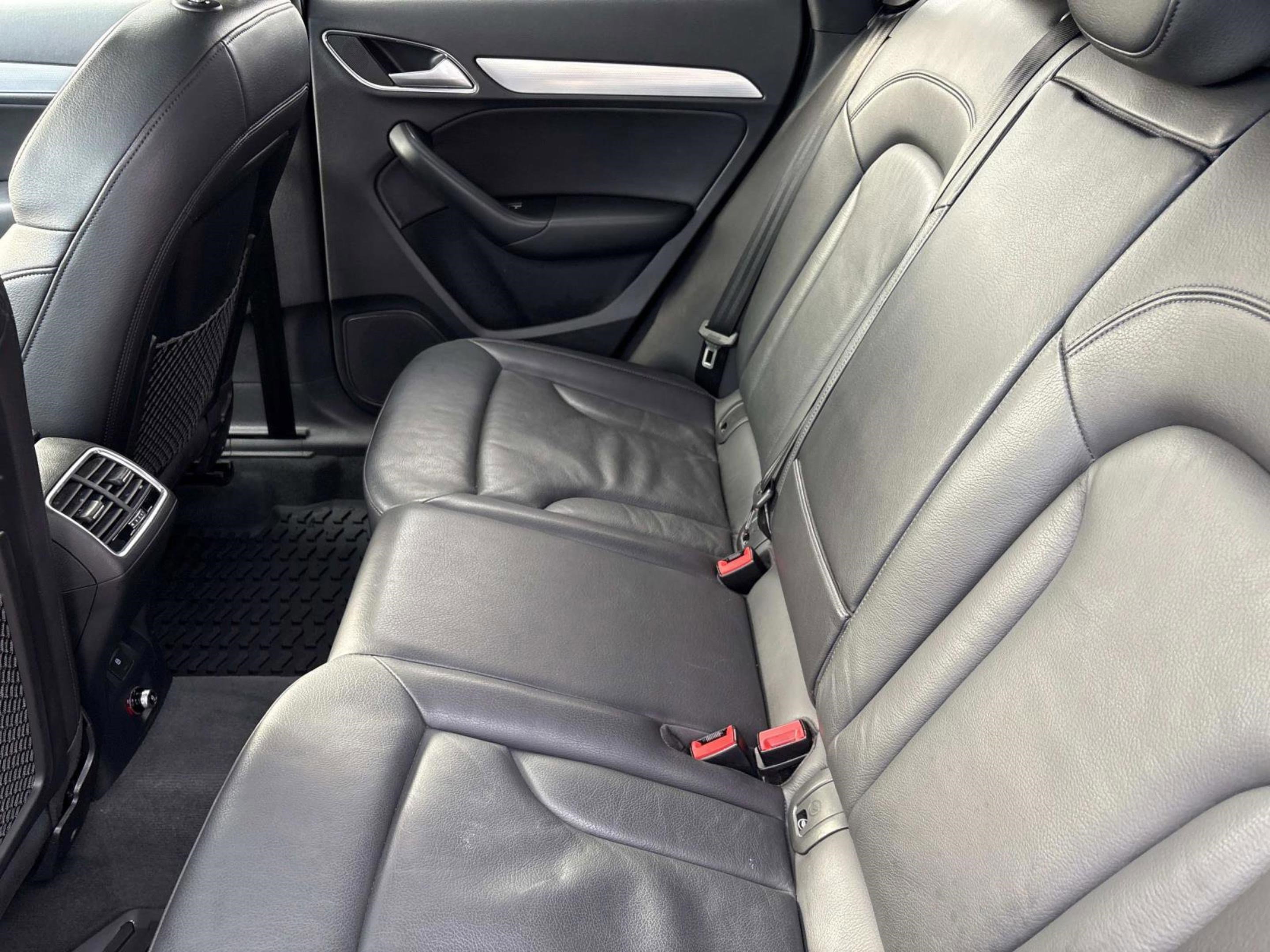 Used 2018 Audi Q3 2.0T Premium w/ Convenience Package image 18