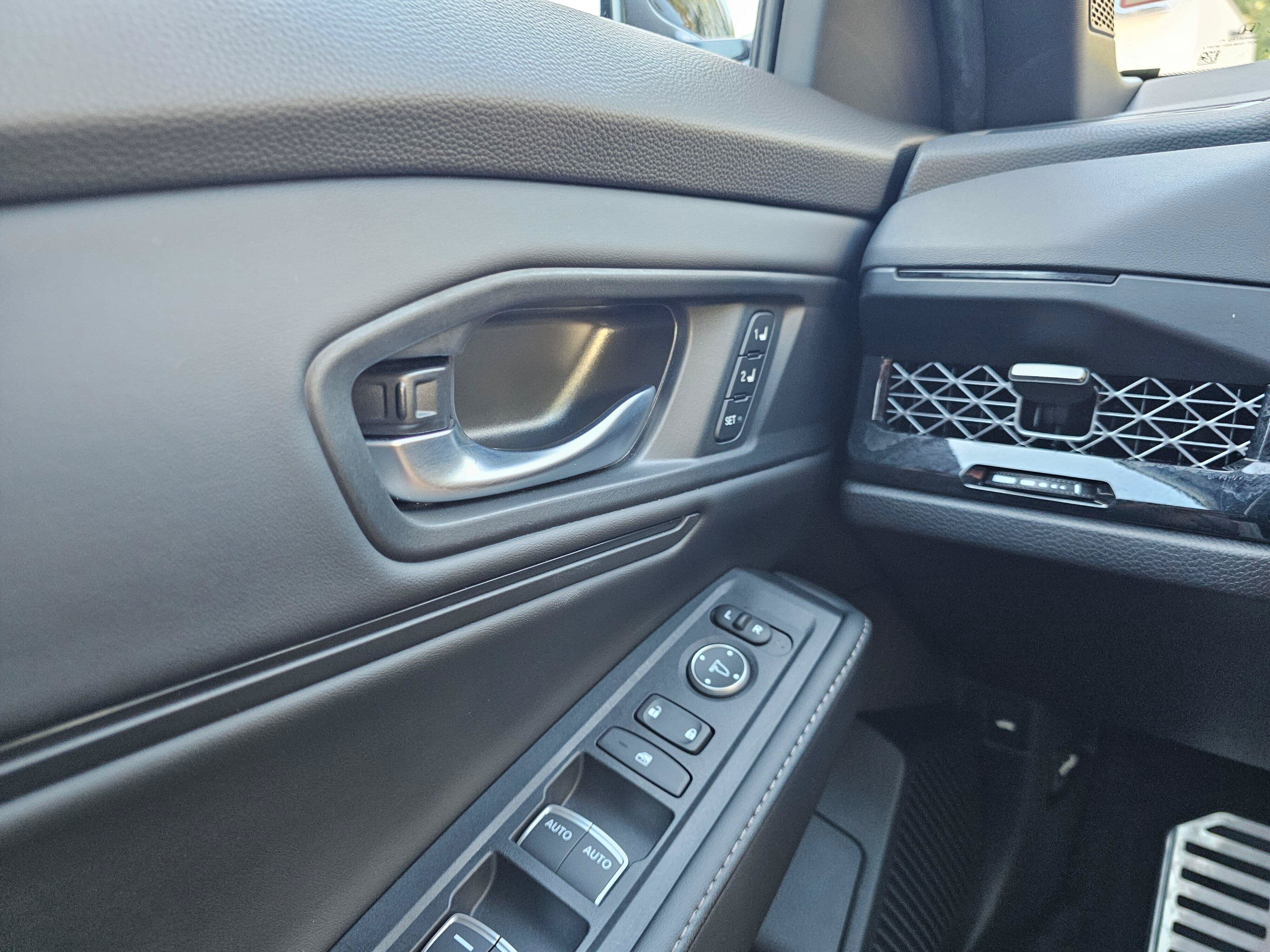 Used 2024 Honda Accord Sport image 32