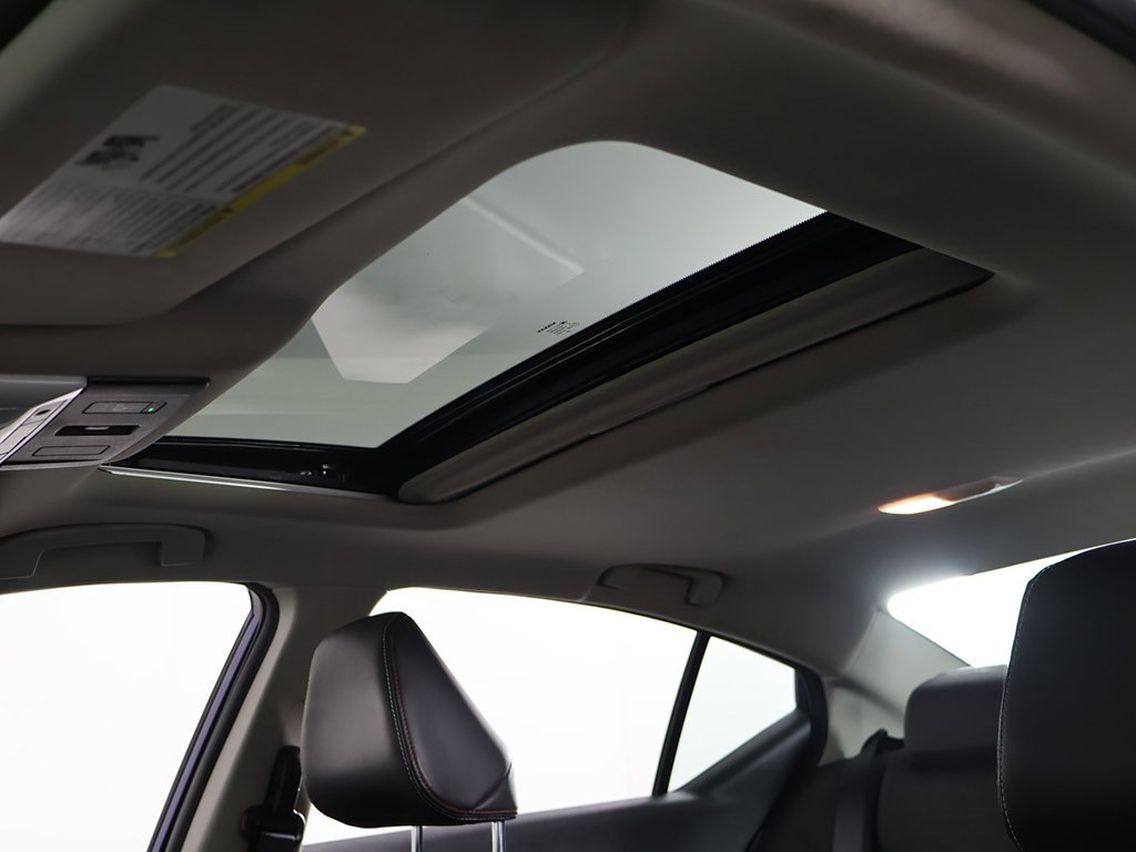 Used 2024 Nissan Altima 2.5 SR w/ SR Premium Package image 20