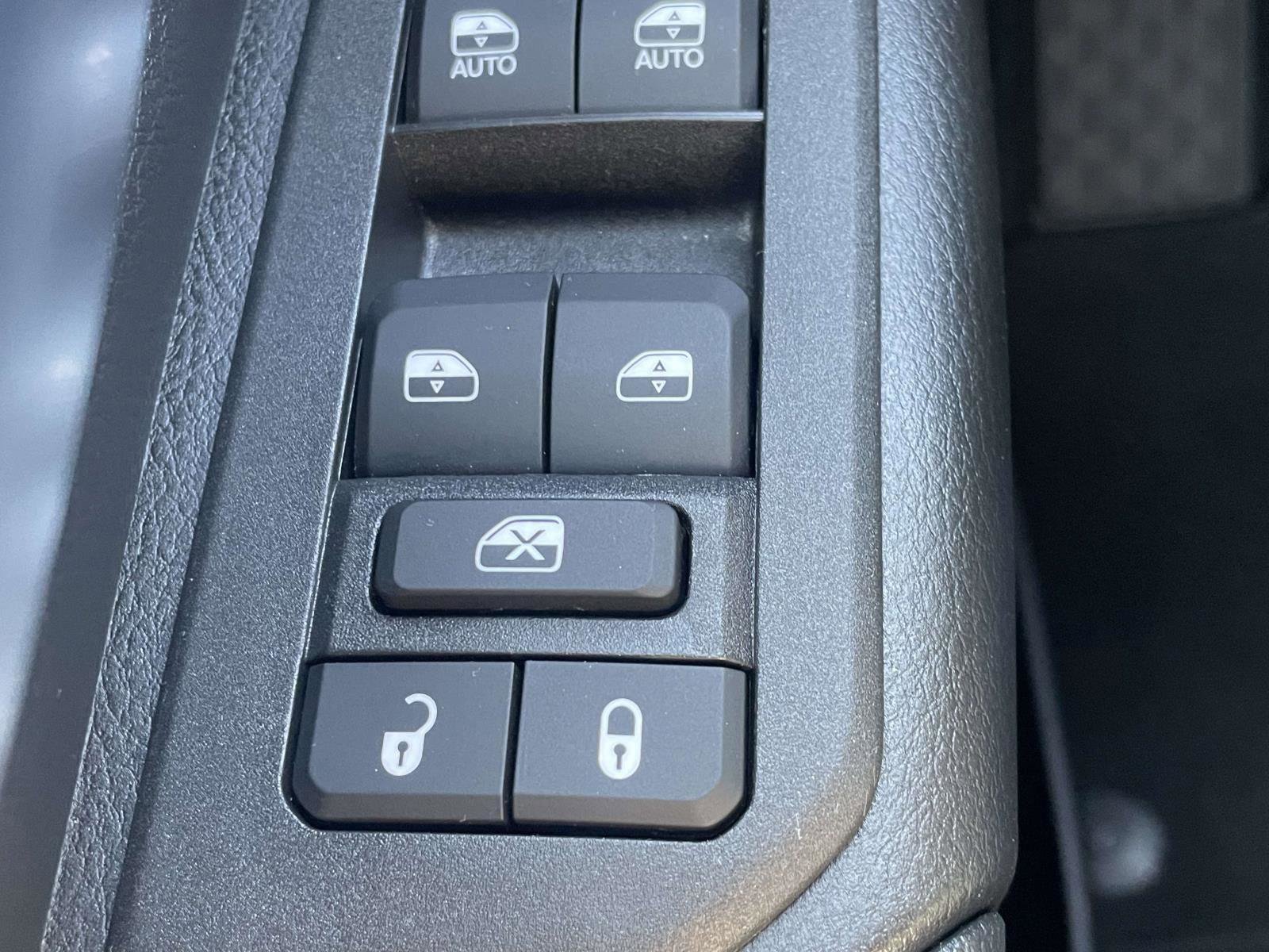 Used 2025 RAM 1500 Tradesman image 11