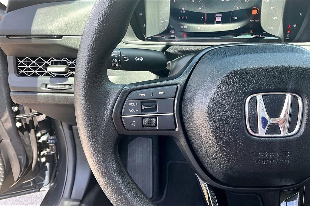Used 2025 Honda Accord SE image 11