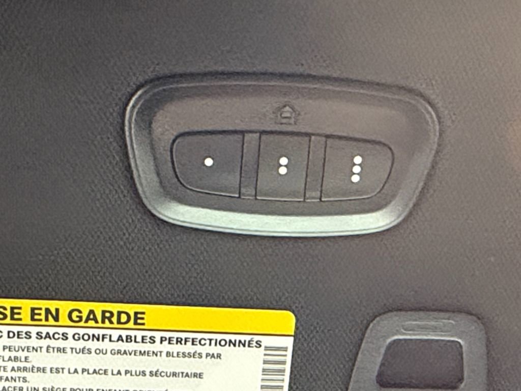 Used 2024 Jeep Grand Cherokee L Limited w/ Luxury Tech Group II image 16