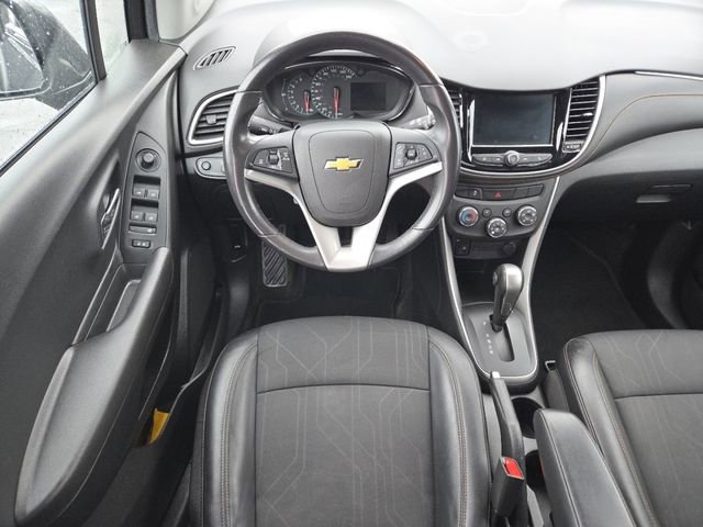 Used 2020 Chevrolet Trax LT w/ LT Convenience Package image 26