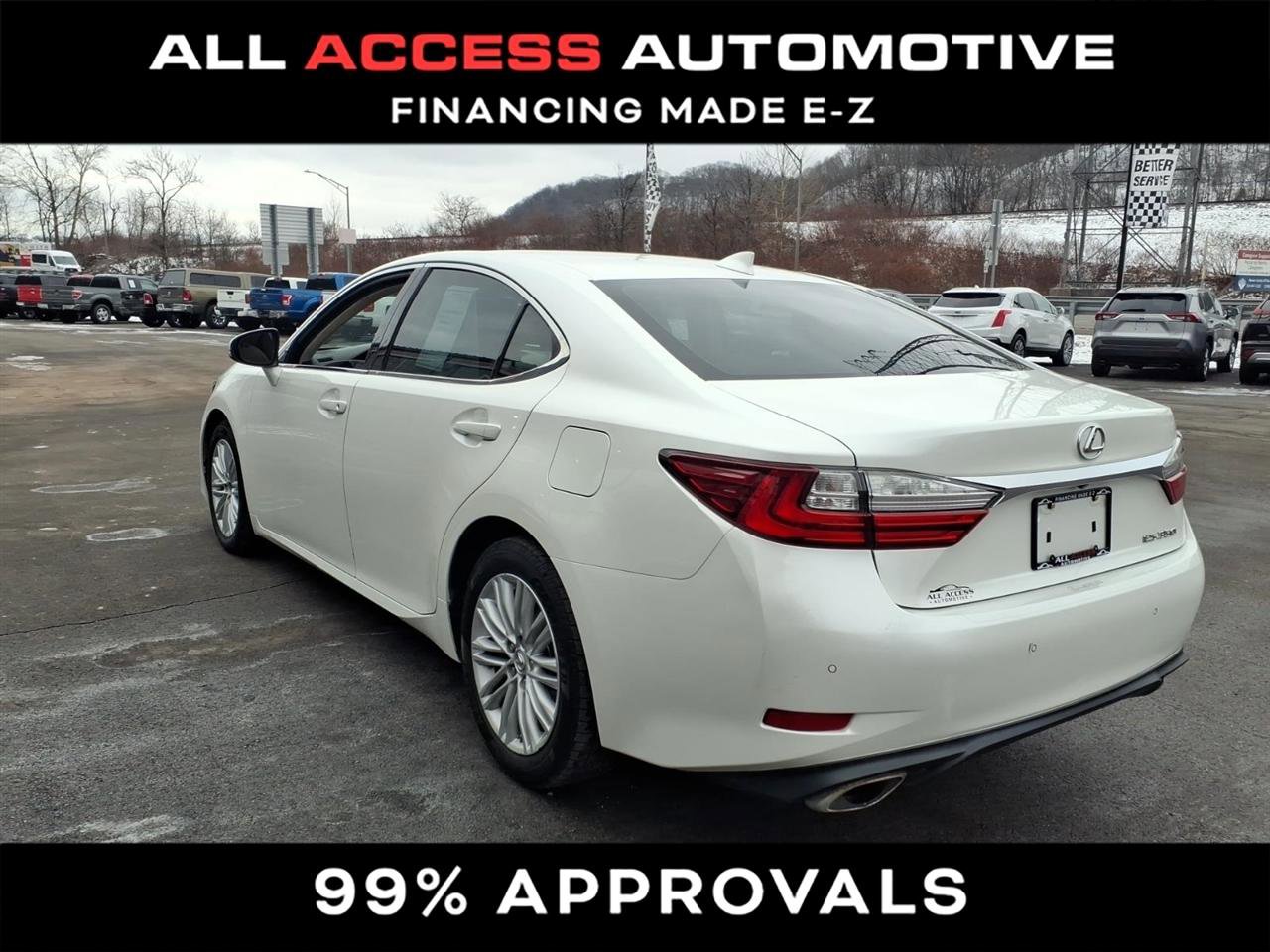 Used 2016 Lexus ES 350 w/ Premium Package w/Wood Trim image 3