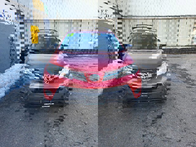 Used 2013 Toyota RAV4 LE image 4