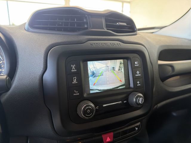 Used 2017 Jeep Renegade Limited image 24