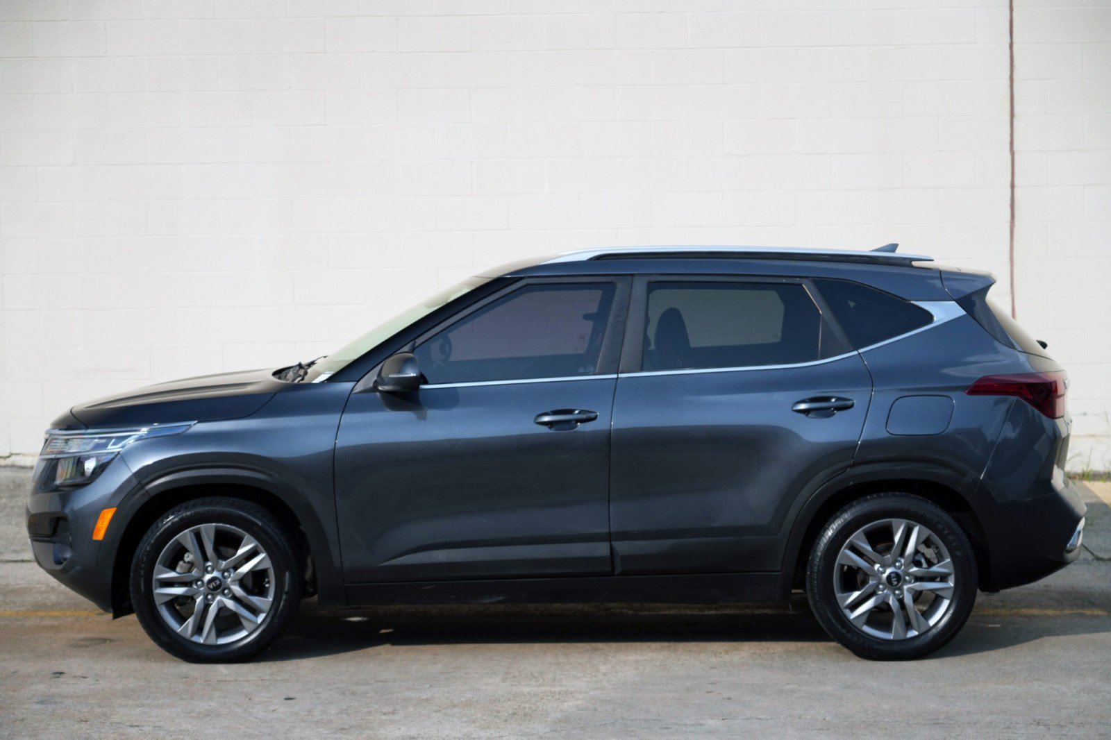 Used 2021 Kia Seltos S FWD image 41