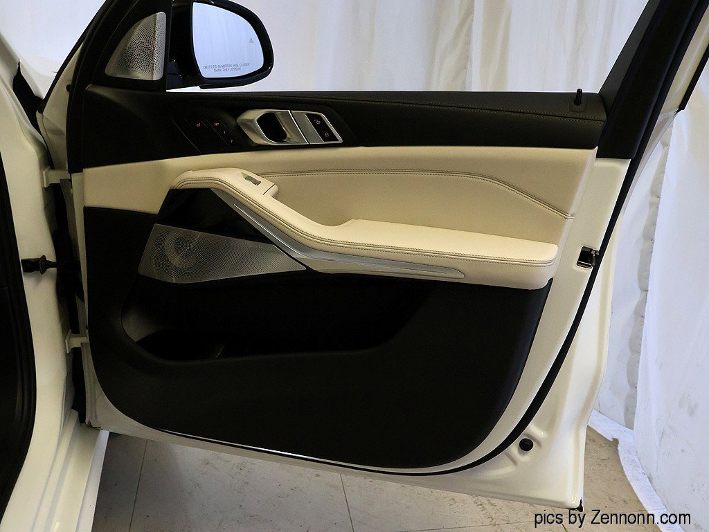 Certified 2024 BMW ALPINA XB7 image 39