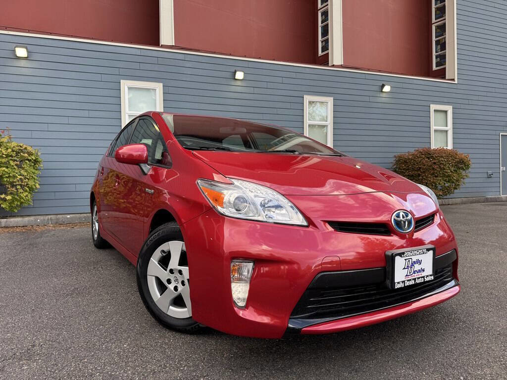 Used 2015 Toyota Prius Three image 2