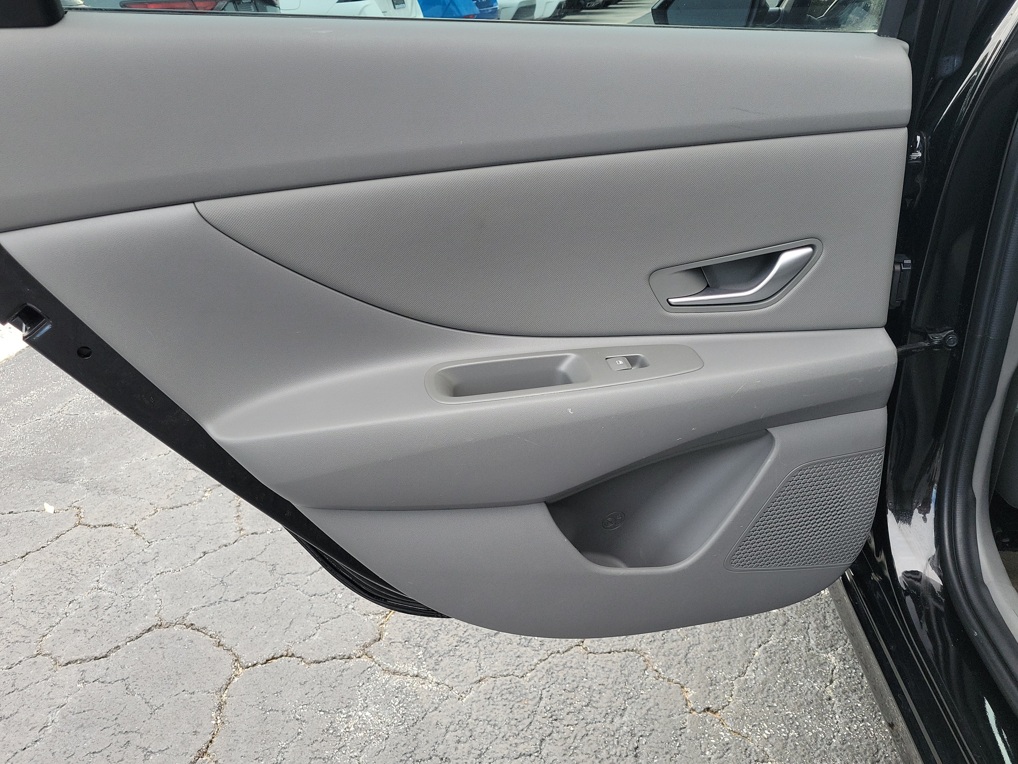 Used 2024 Hyundai Elantra SEL w/ Convenience Package FWD image 9