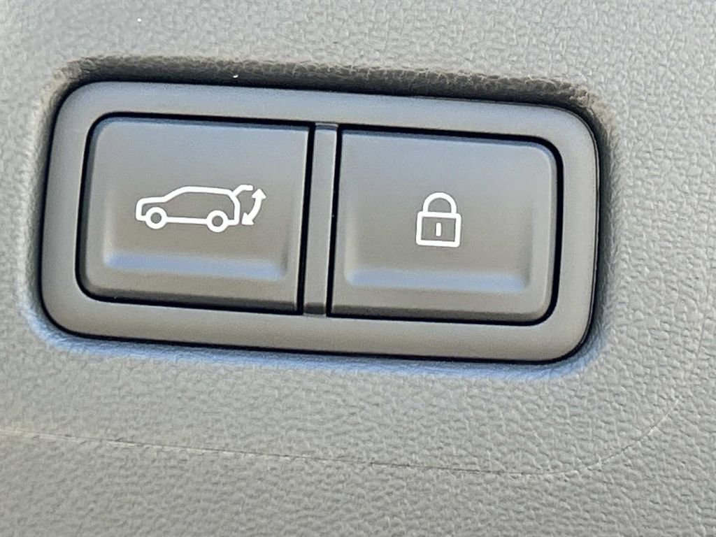 New 2026 Hyundai Santa Fe SE image 13