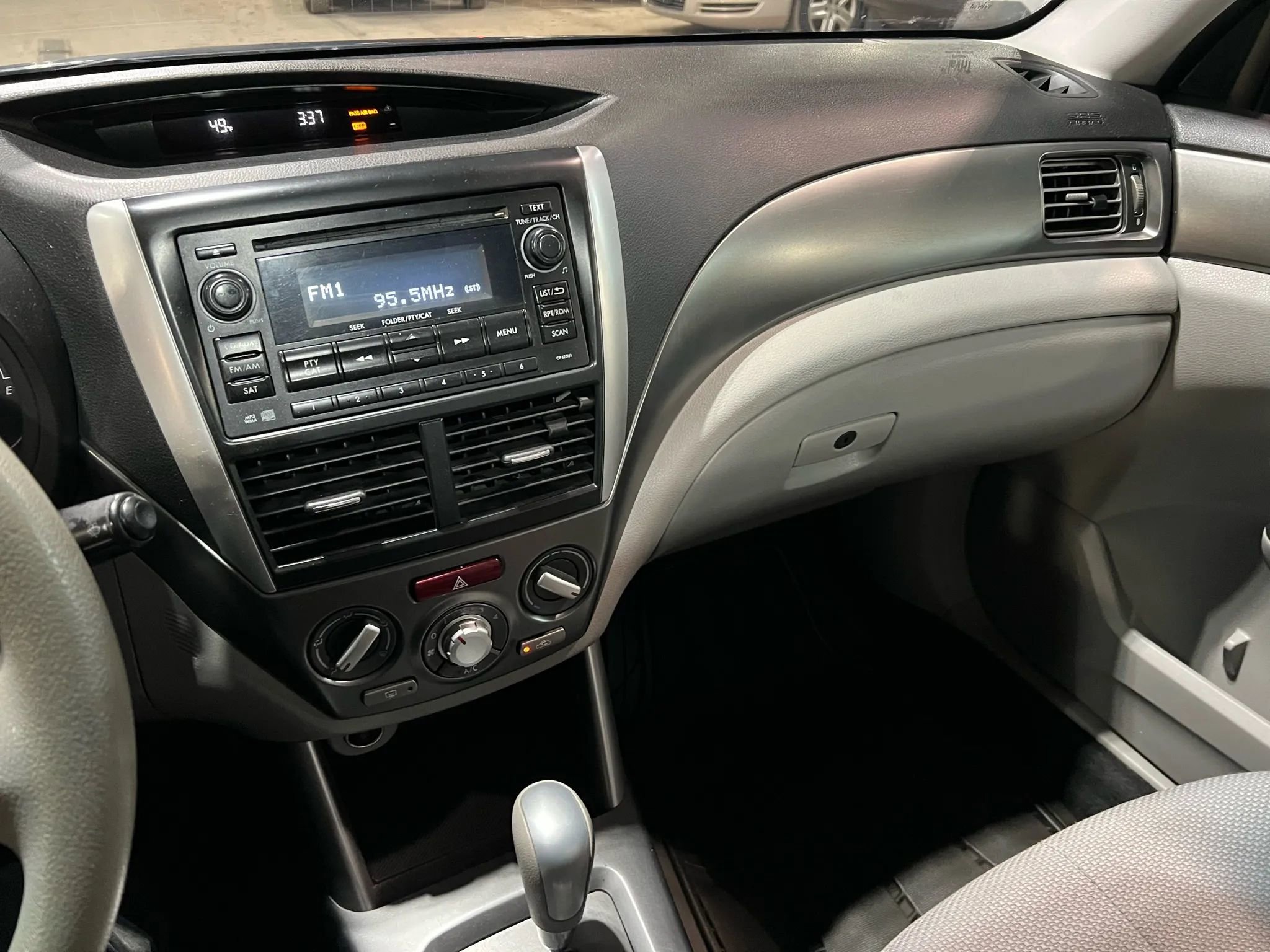 Used 2012 Subaru Forester 2.5X Premium w/ All-Weather Pkg image 12