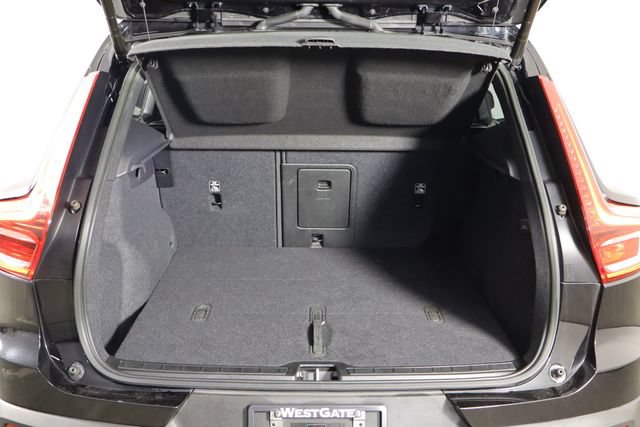 Used 2023 Volvo XC40 Recharge Plus AWD/4WD image 15