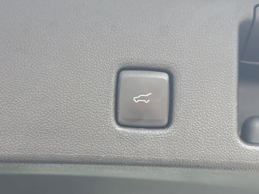 Used 2022 Ford Escape SEL FWD image 17