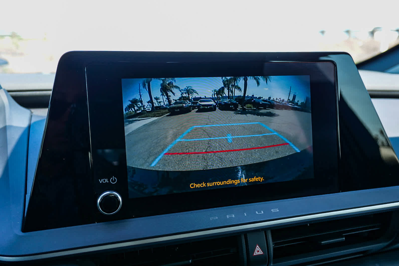 Used 2024 Toyota Prius LE FWD image 21