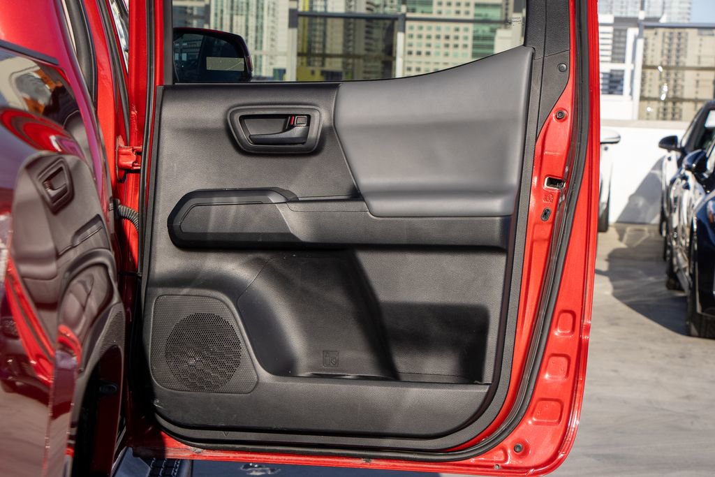 Used 2021 Toyota Tacoma SR w/ SR Convenience Package image 14
