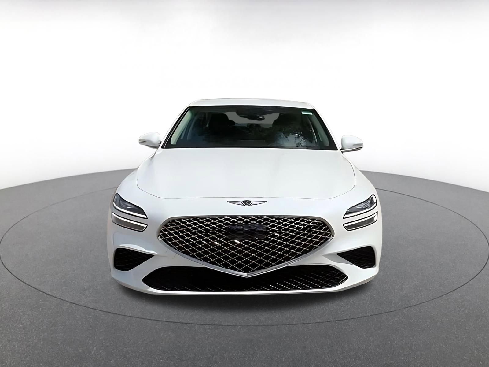 Used 2025 Genesis G70 2.5T AWD/4WD image 3