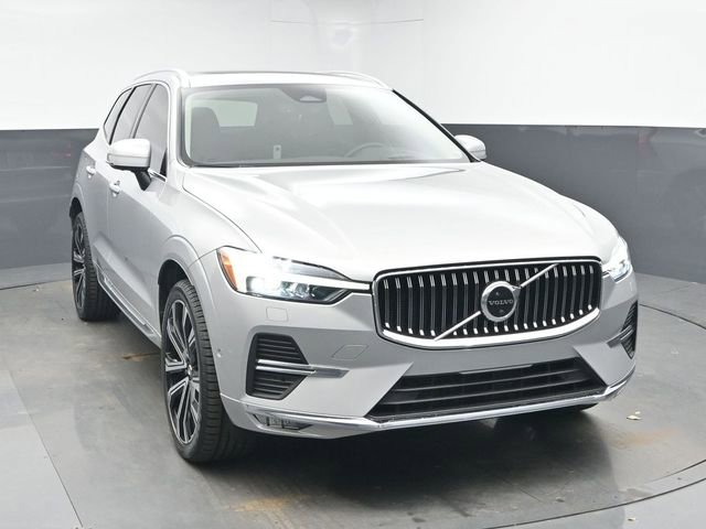 Used 2023 Volvo XC60 B6 Ultimate w/ Protection Package Premier image 2