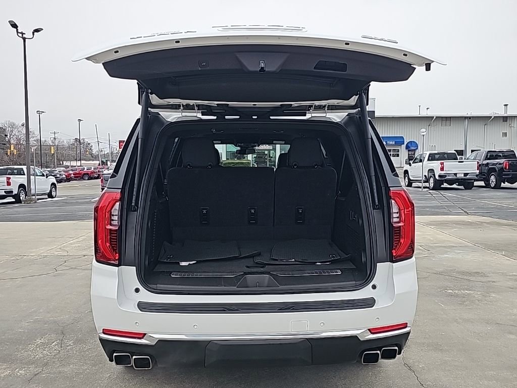 Certified 2025 GMC Yukon XL Denali image 9