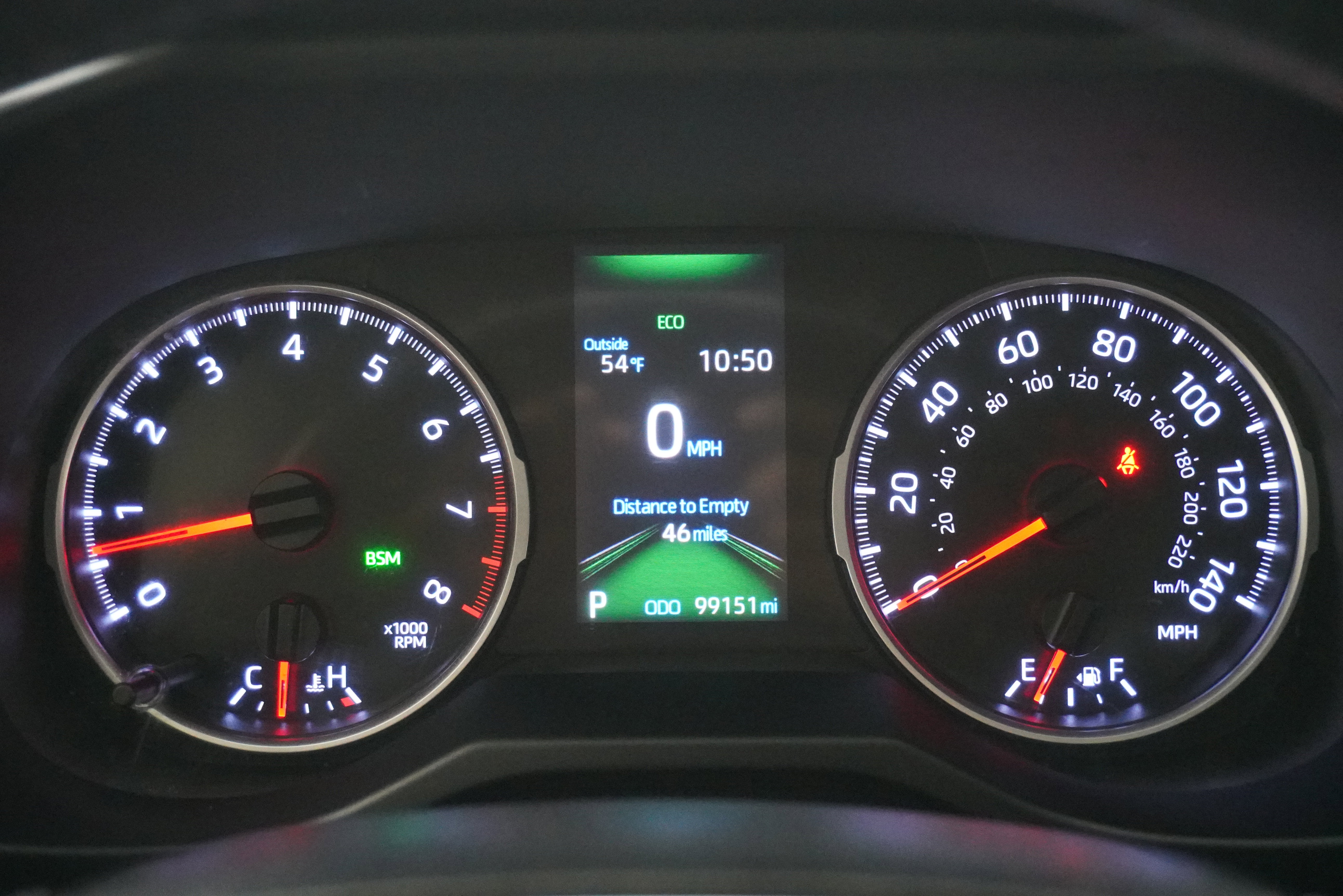 Used 2020 Toyota RAV4 XLE Premium image 17