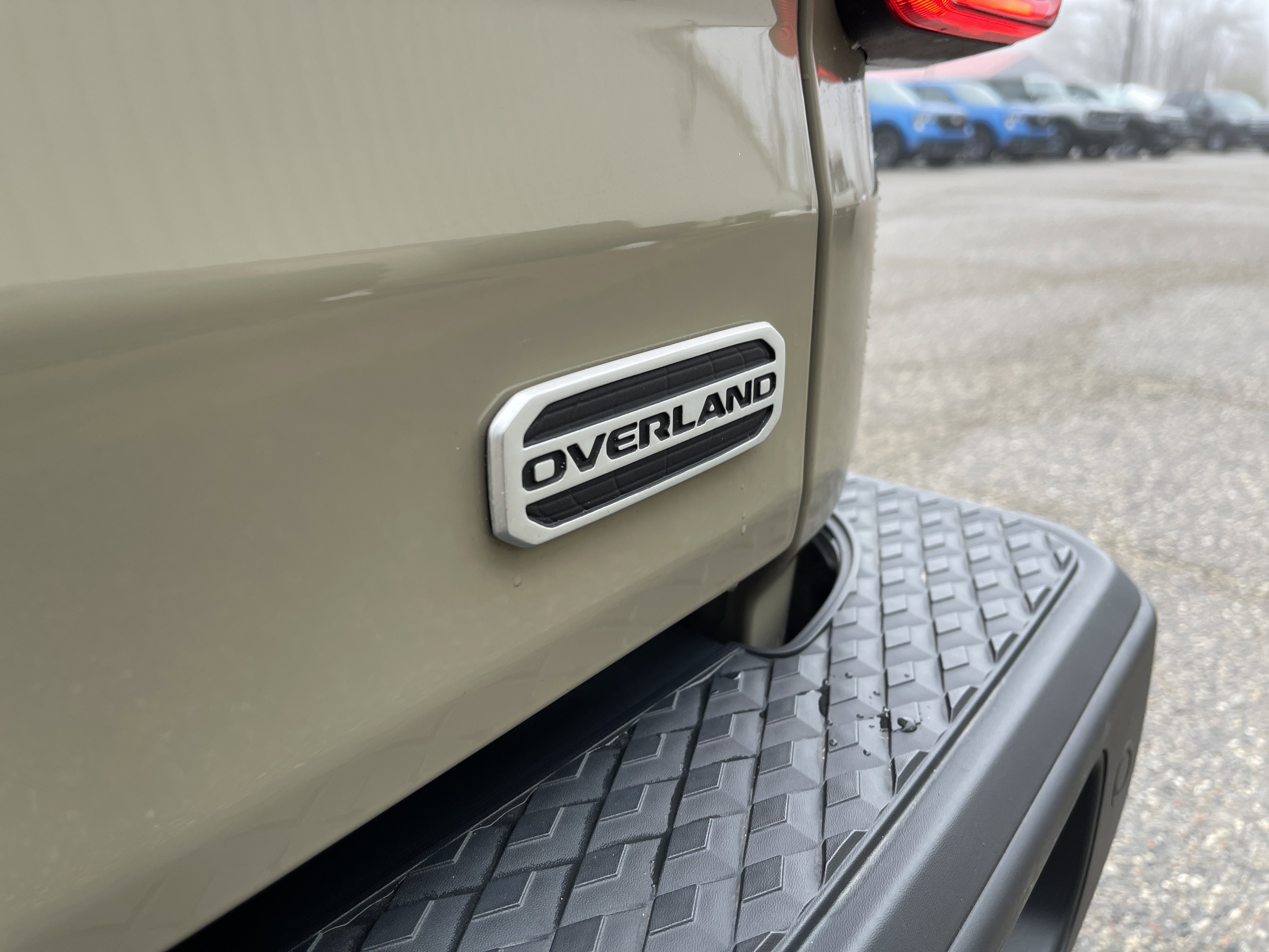 Used 2020 Jeep Gladiator Overland image 28