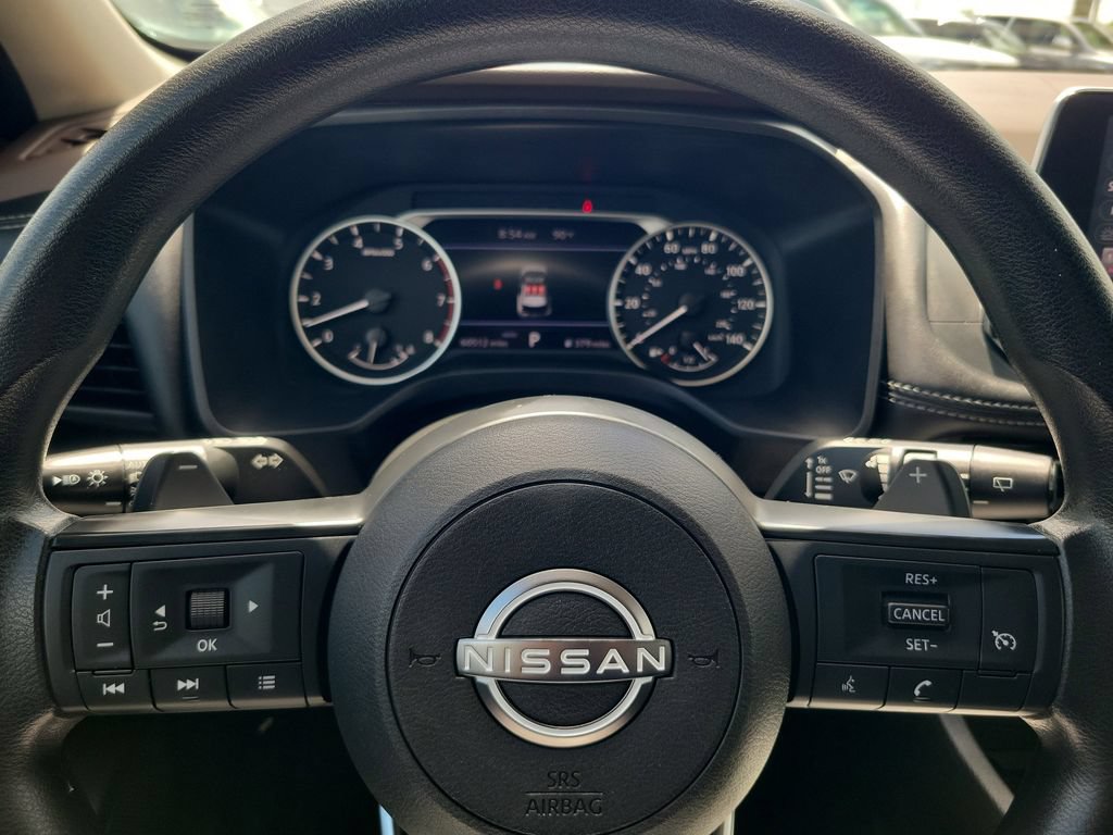 Used 2023 Nissan Rogue S AWD/4WD image 23