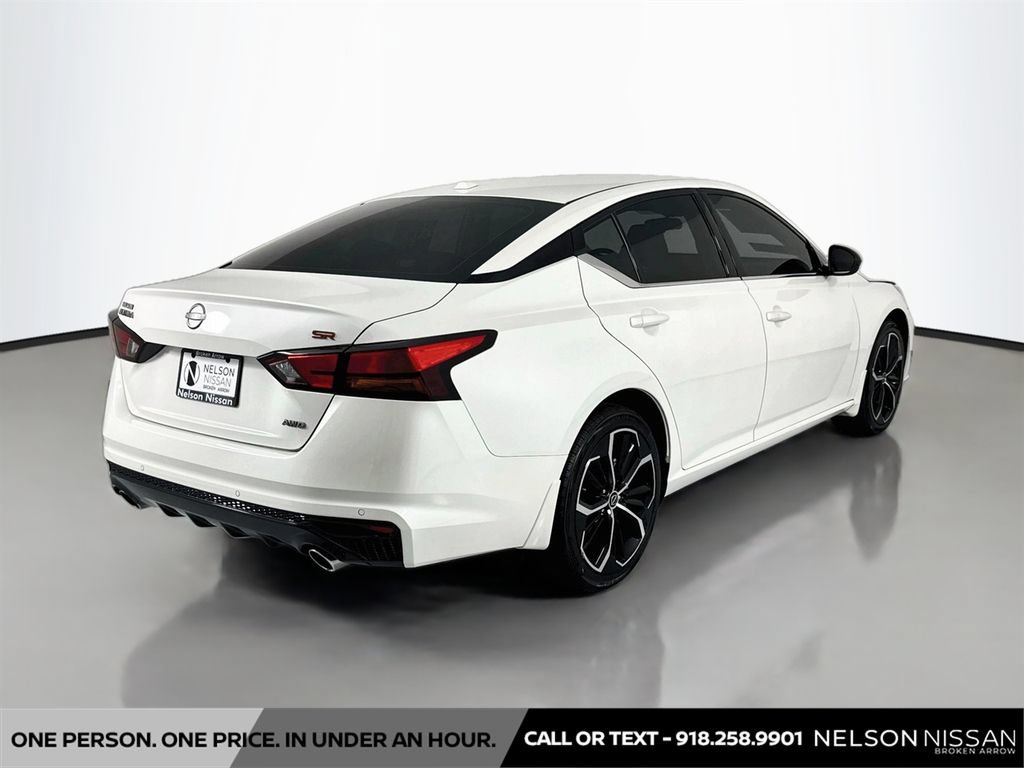 Certified 2024 Nissan Altima 2.5 SR w/ SR Premium Package AWD/4WD image 5