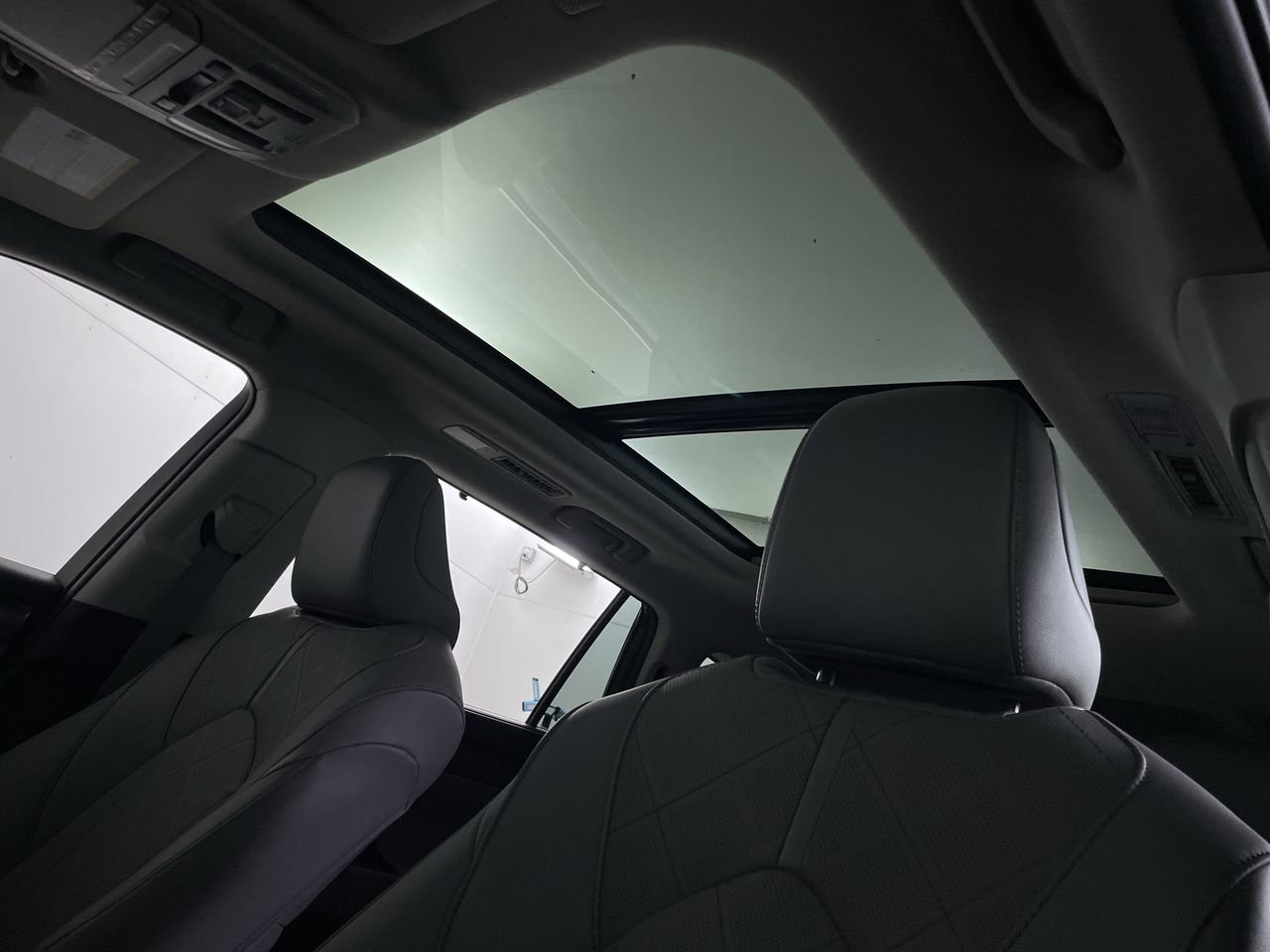Used 2021 Toyota Highlander Platinum image 20