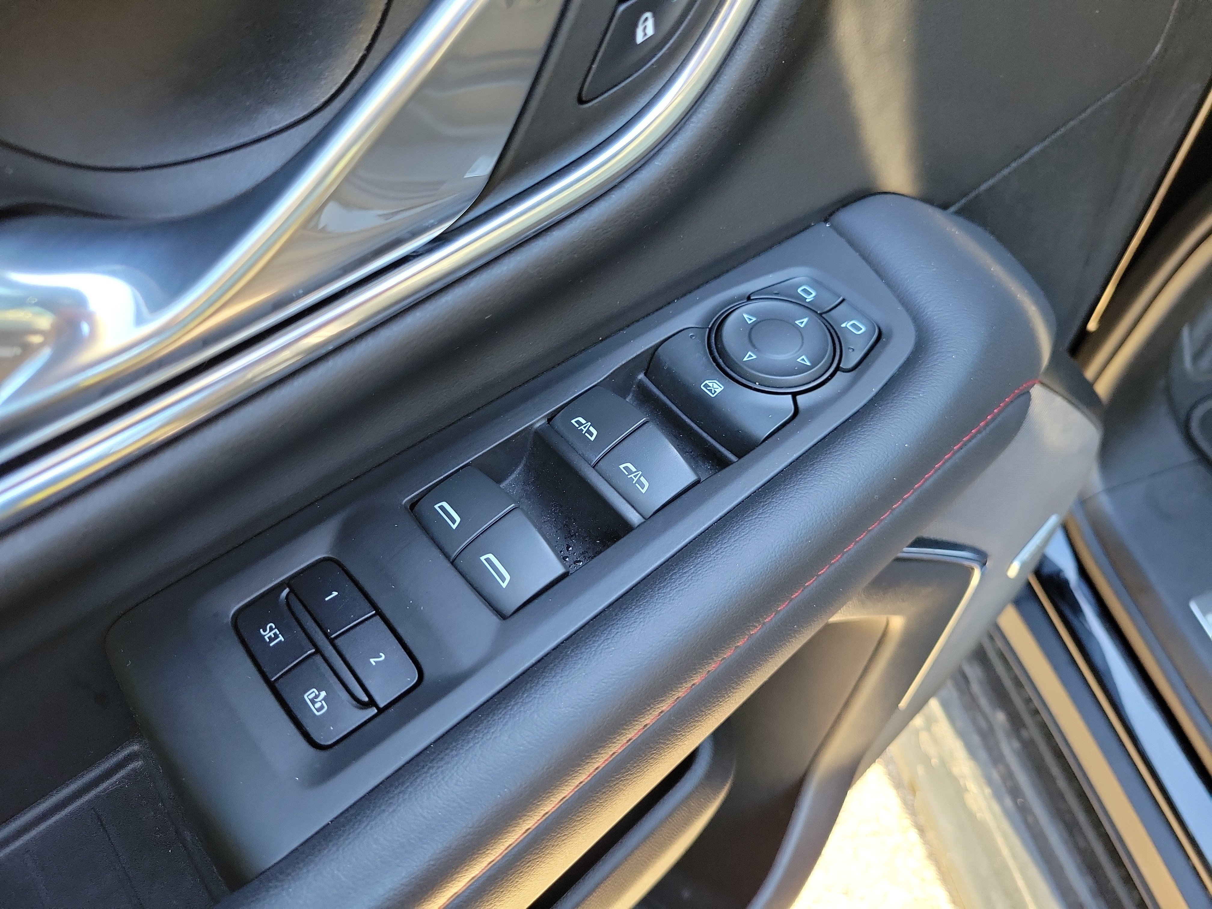 Used 2023 Chevrolet Suburban RST RWD image 20