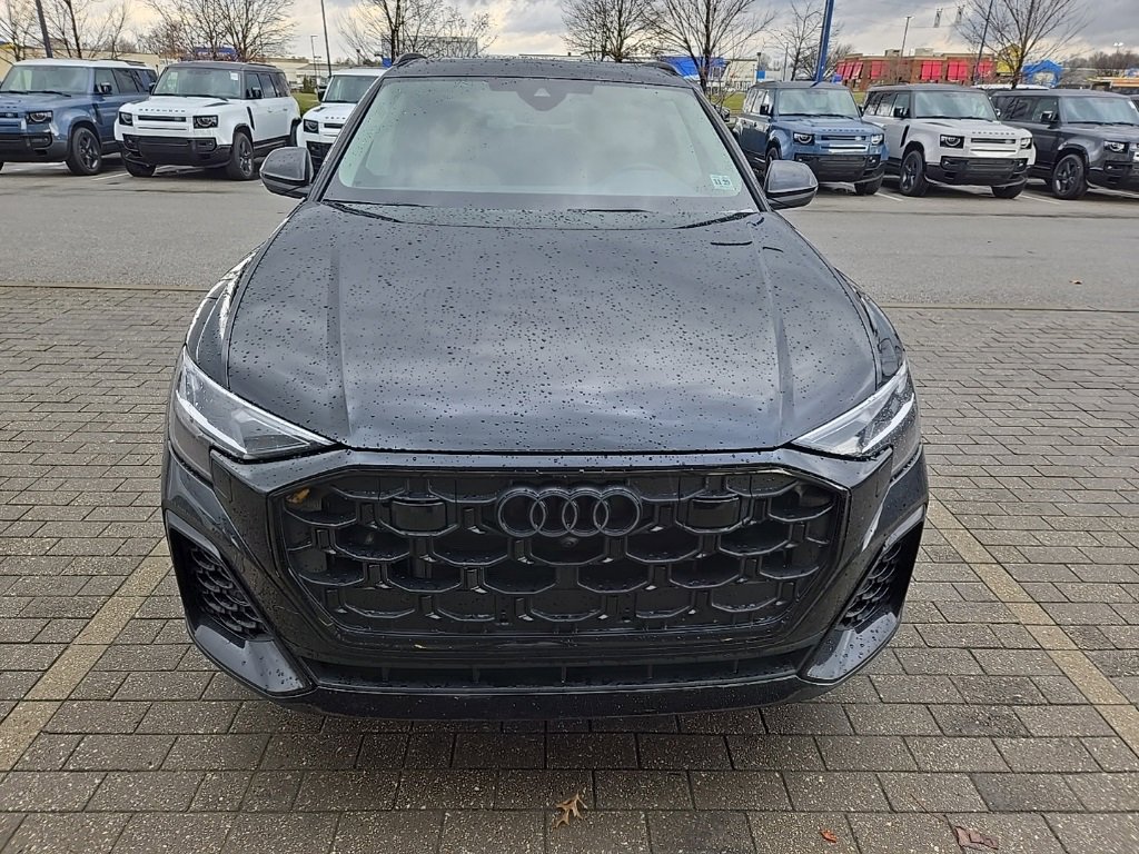 Used 2025 Audi Q8 Premium Plus image 2