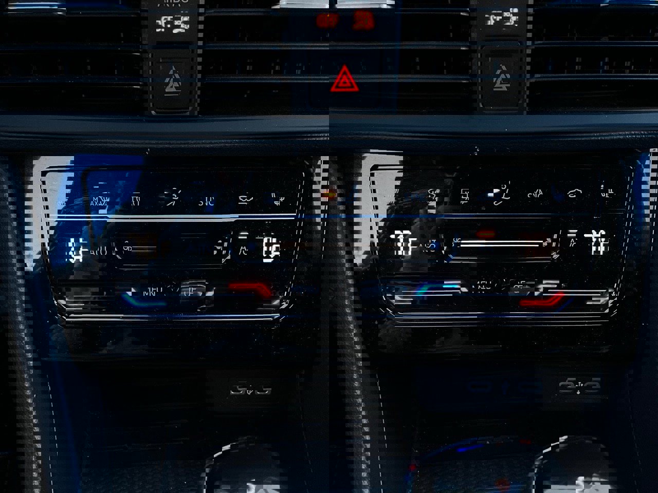 Used 2025 Volkswagen Jetta SE image 27