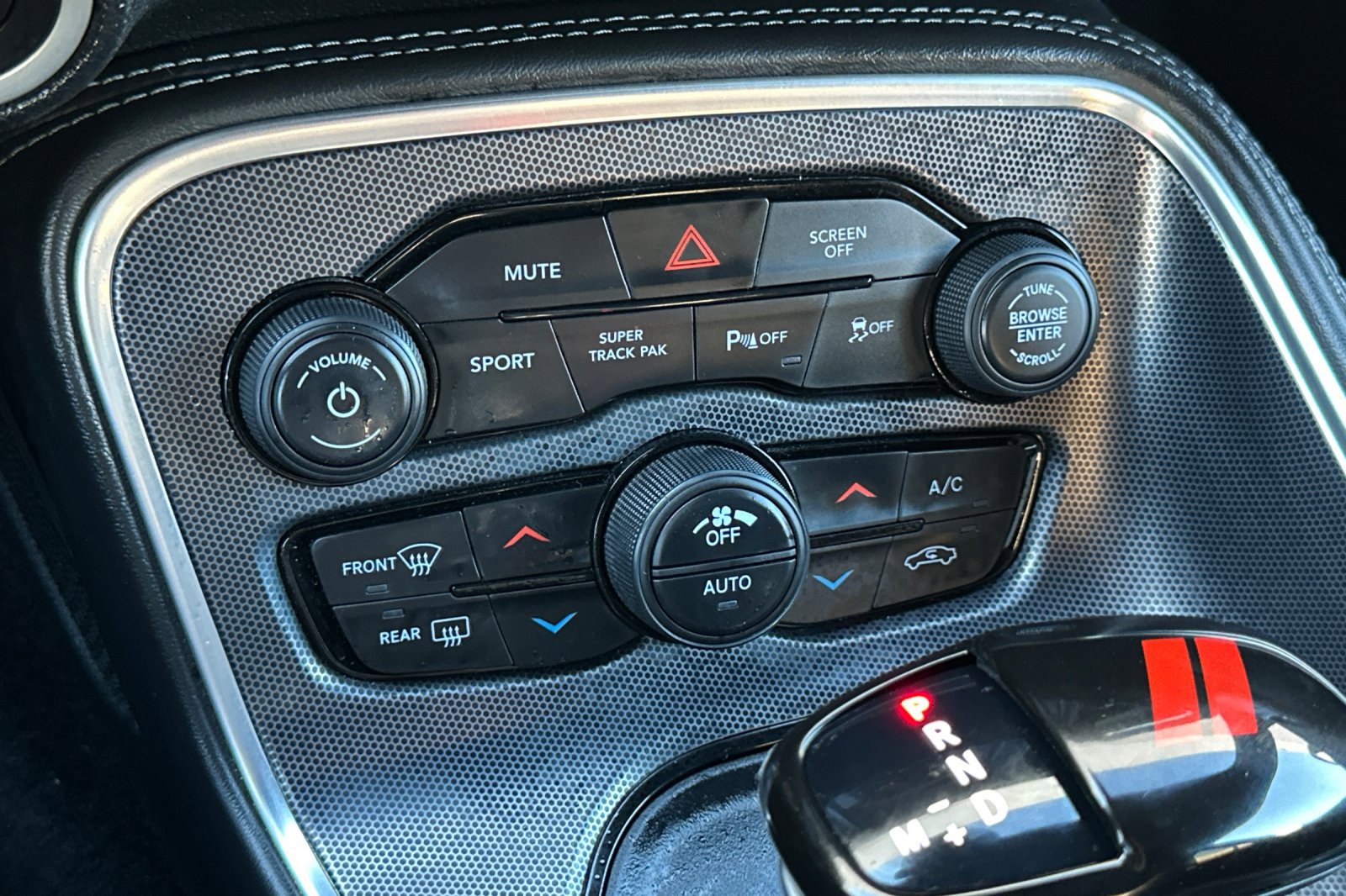 Used 2018 Dodge Challenger T/A image 27