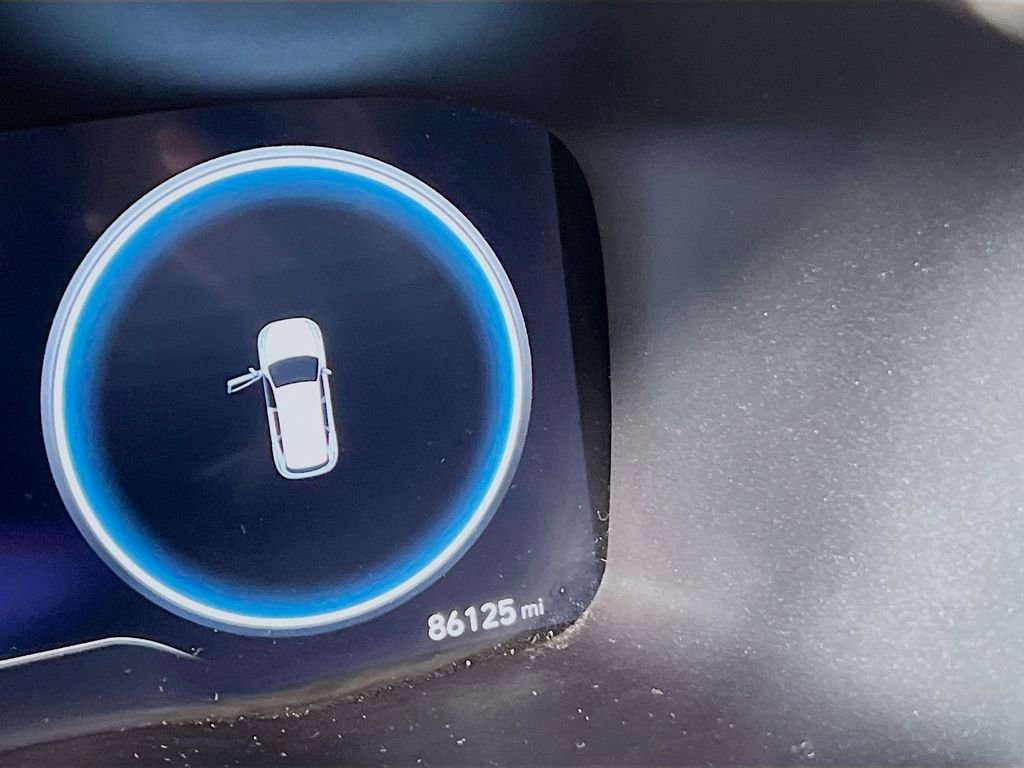 Used 2022 Hyundai Santa Fe Limited image 11