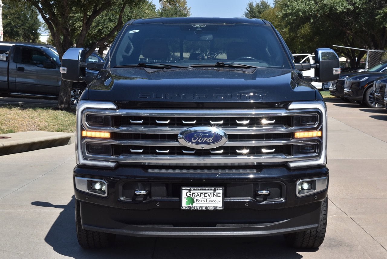 Used 2024 Ford F250 Platinum AWD/4WD image 3