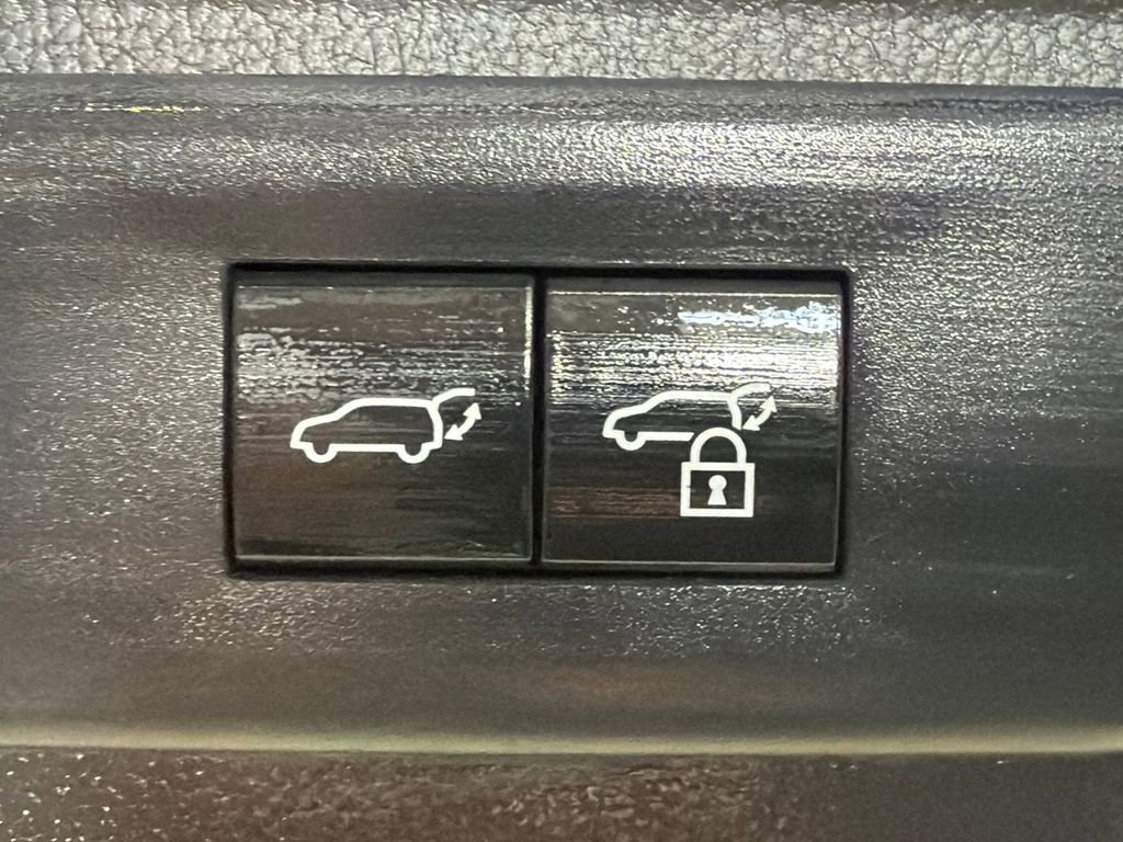 Used 2025 Toyota Grand Highlander AWD Hybrid image 20