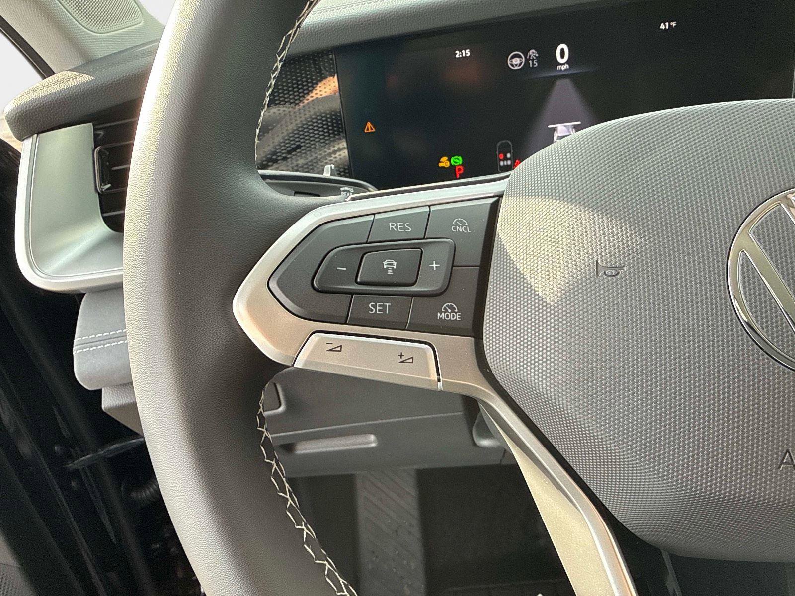 New 2026 Volkswagen Tiguan SE image 29