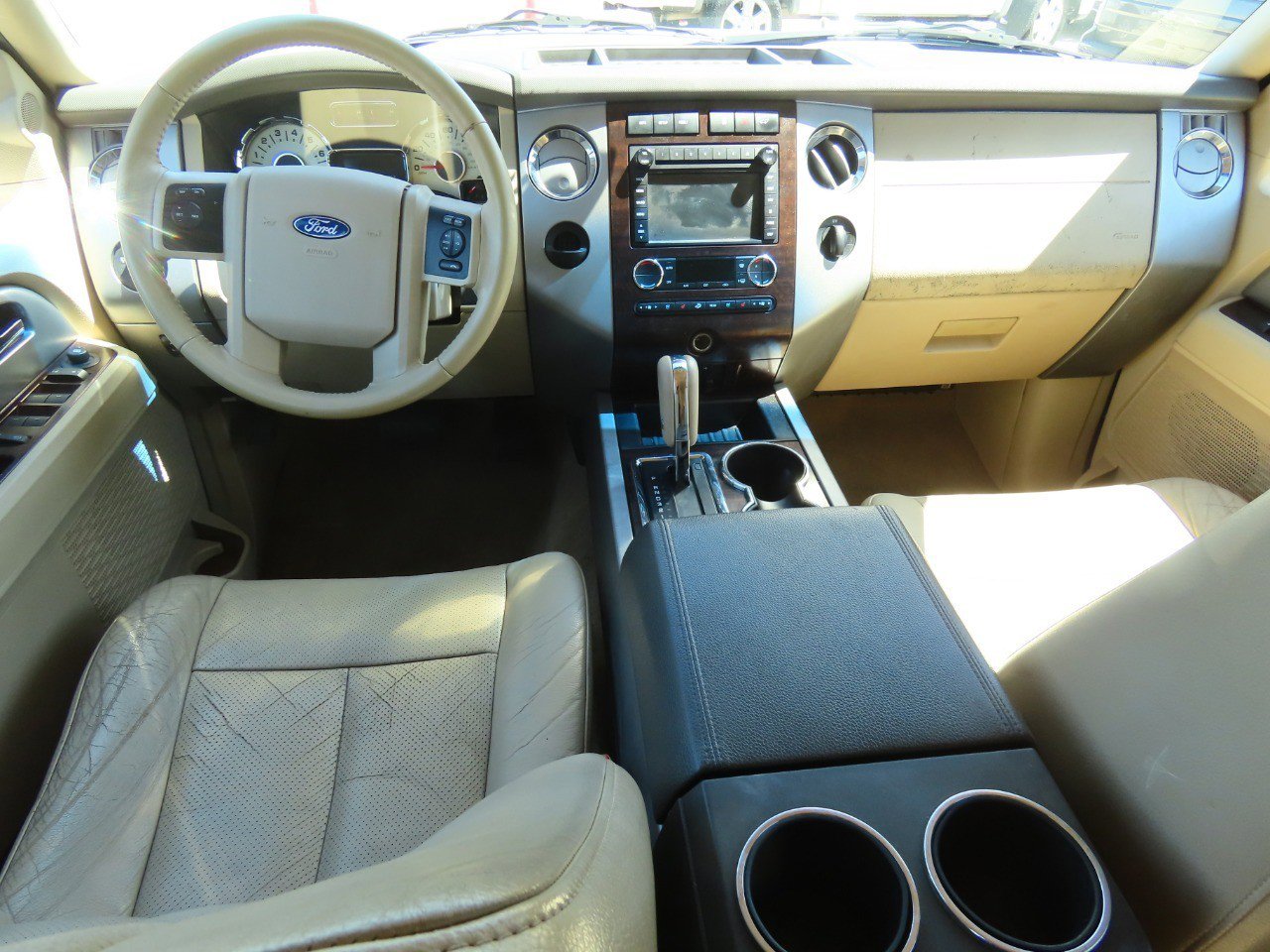 Used 2013 Ford Expedition EL XLT image 26
