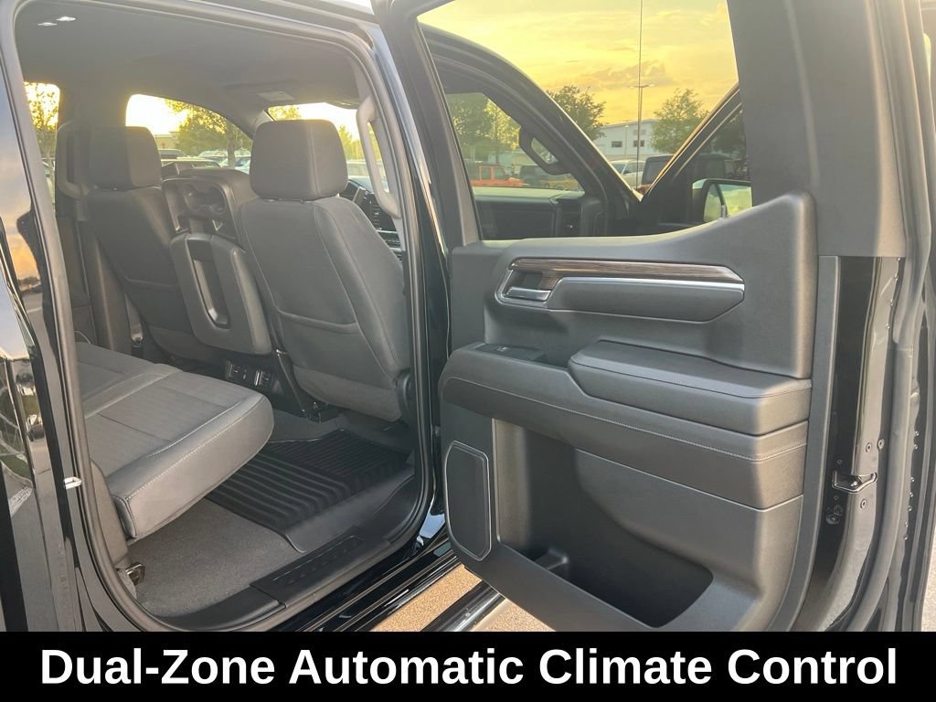 Used 2023 Chevrolet Silverado 1500 LT RWD image 14