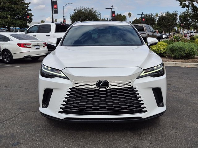 Used 2024 Lexus RX 350 FWD w/ Technology Package image 2