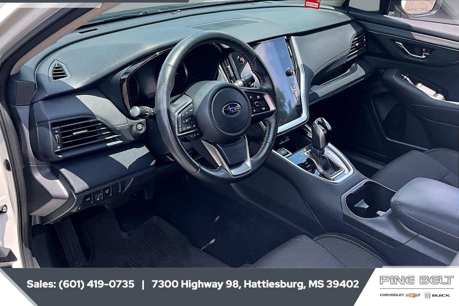 Used 2024 Subaru Outback Premium w/ Popular Package #1A AWD/4WD image 12